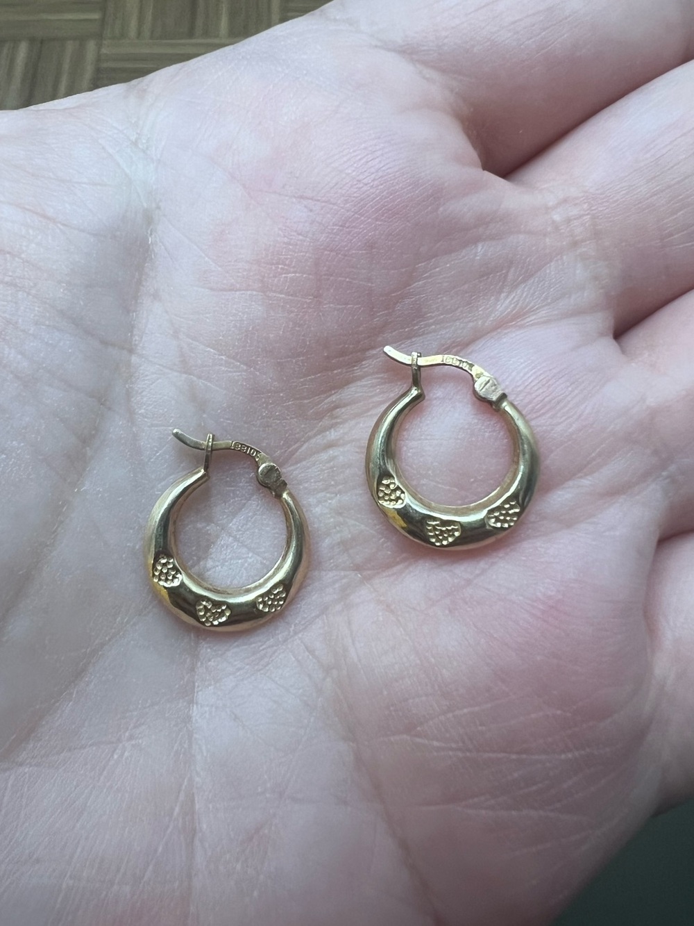 10K yellow gold heart huggie hoop earrings